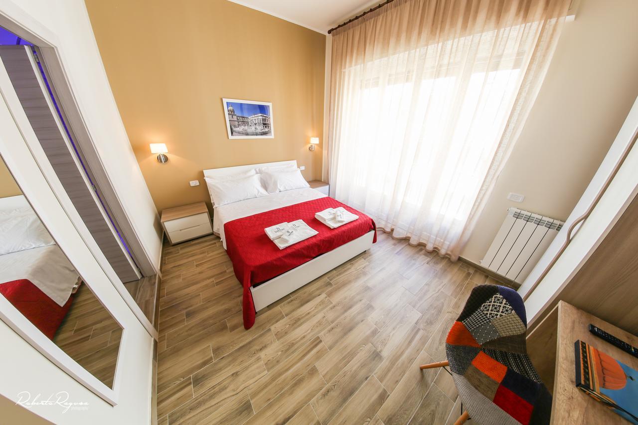 Quinto Stabile Rooms&Suite Палермо Экстерьер фото